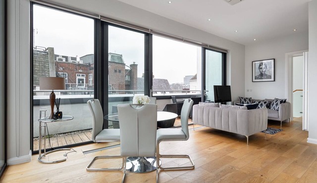 Penthouse Holborn Covent Garden –Stunning Park Views