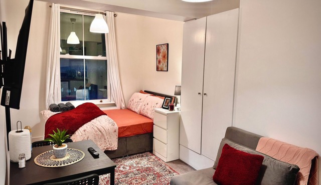 Perfectly Located Studio Flat in Finsbury Park