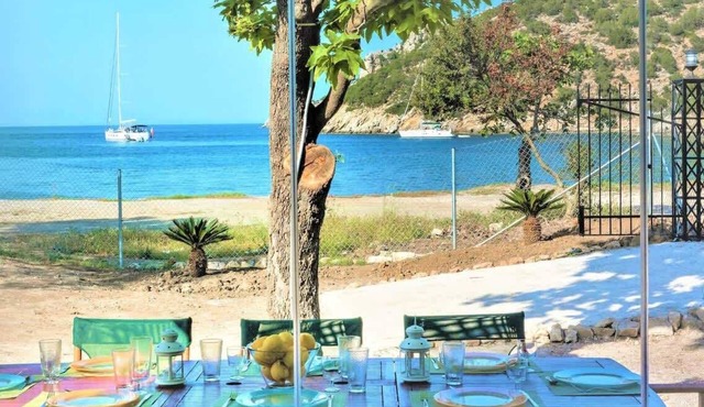 Private Beachfront House Irene Mare, Serene Views