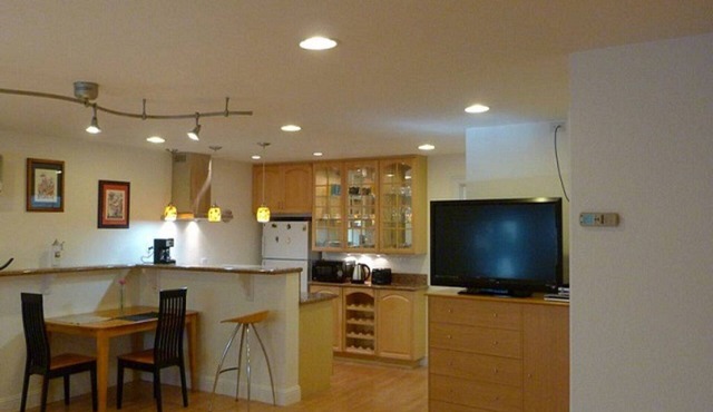 Private nicely decorated studio