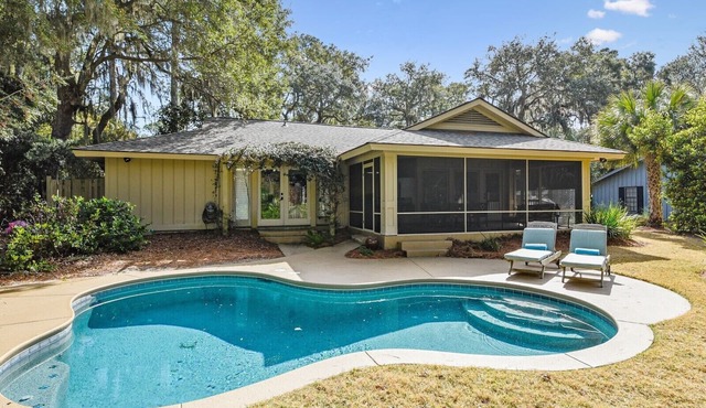 Private Pool in the Heart of Sea Pines! Close to Beach & Golf
