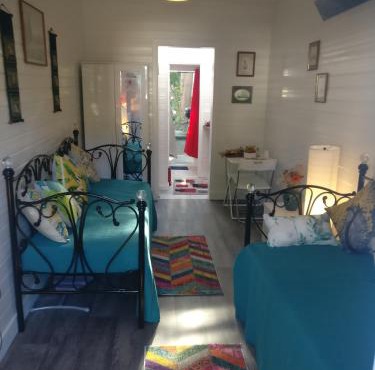 Private Studio Extension with Bathroom and Kitchen