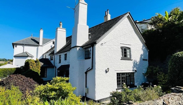 Quintessential English Cottage close to Dittisham Quay