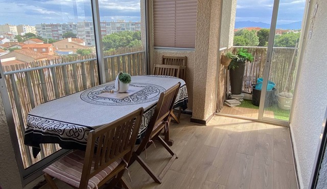 Renovated apartment in Nouméa, marina, parking