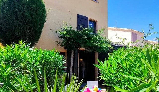 Residence Les Actinies - Charming cottage 5ARE44 Charming little house with lovely outdoor