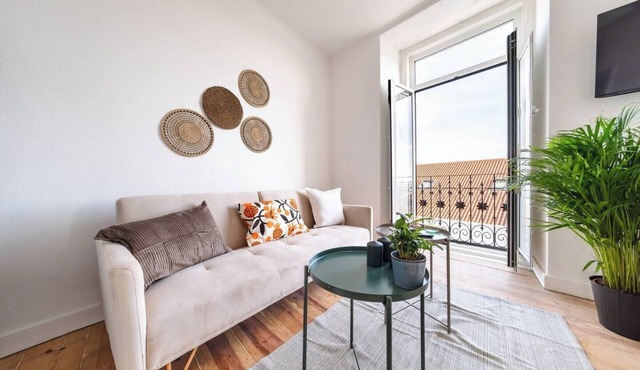 Riverfront Elegance | 4+1BR Spacious Retreat