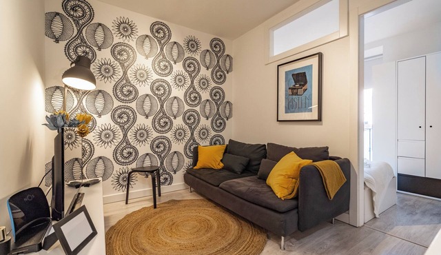 Ruby Grey Apartment, Campolide, Lisbon