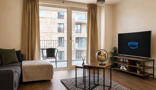 Spacious 1-Bed | Sleeps 4 | Direct to Wembley