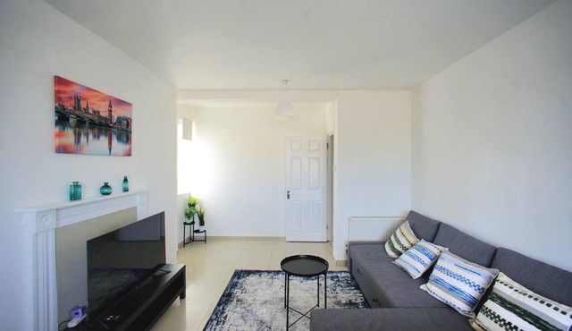 Spacious 3BR/2BA – Central London - Walk to Paddington/Hyde Park