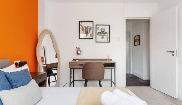 Spacious 3BR Flat | 9 Minutes to Kilburn Stn. | ST