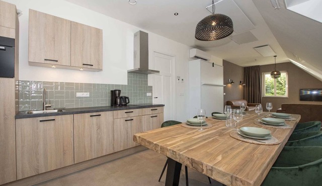 Spacious and luxurious 4 to 6 person apartment.