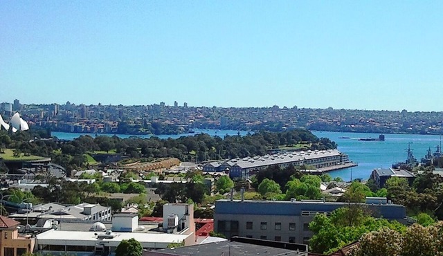Spacious apartment with stunning harbour view