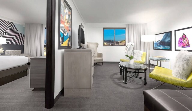 Standard King Room at Studio Allston Hotel