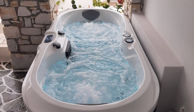 Studio Flora with spa jacuzzi