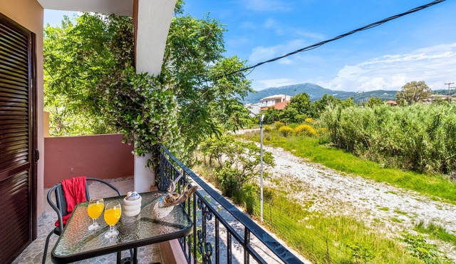 Studio "Phaephon" with Sea View, Garden & Wi-Fi