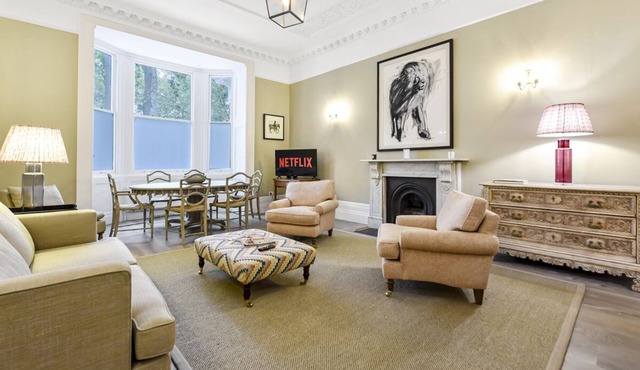 Stunning 2 bed/2 bath renovated flat in Pimlico SW1