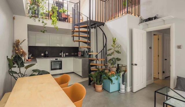 Stylish Georgian loft 3beds in London