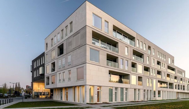 Stylish Oudenaarde Retreat with Bike-Friendly Amenities | Steps to Market