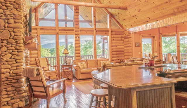 The Lodge at Smoke Rise Lakefront Retreat + Hot Tub + 18 Acres