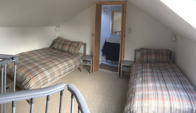 Tigh Beag Mhor Beautiful Renovated semi detached bungalow in Aviemore.