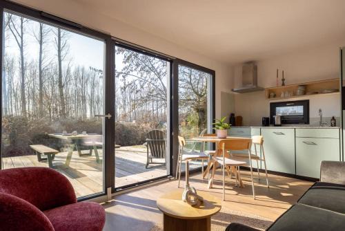 Tiny House by the water in Oud Ade - Tuin van Keet - 24