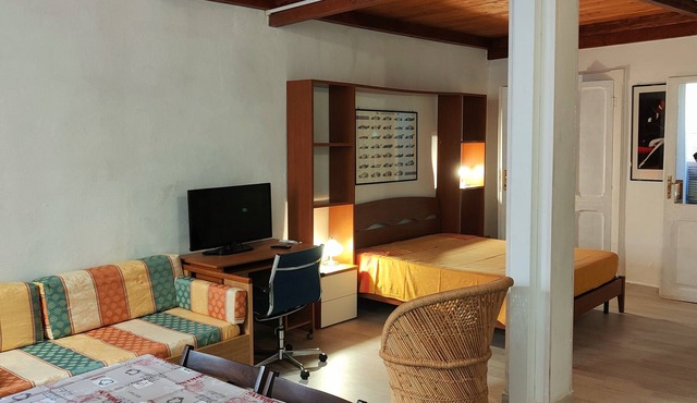 Tipical Lovely Studio Old Town "MARINA" Transfert and WiFi FREE