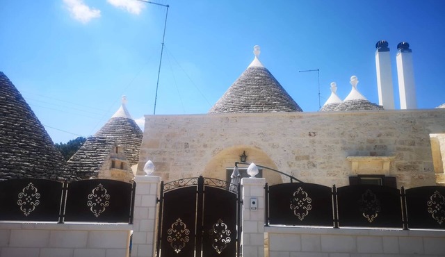 TRULLO IS A TIPICAL HOUSE NEAR THE MOST BEAUTIFUL BEACHES IN PUGLIA