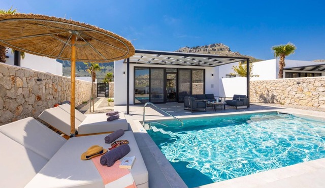 Villa 13 Zendo - Two Bedroom Villa, Sleeps 4