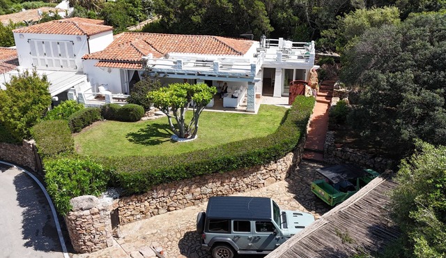 Villa 'Miranda' with Sea View, Wi-Fi and Air Conditioning