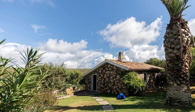 Villa near Maladroxia beach