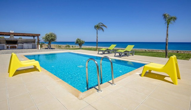 Villa Xenon - Three Bedroom Villa, Sleeps 7