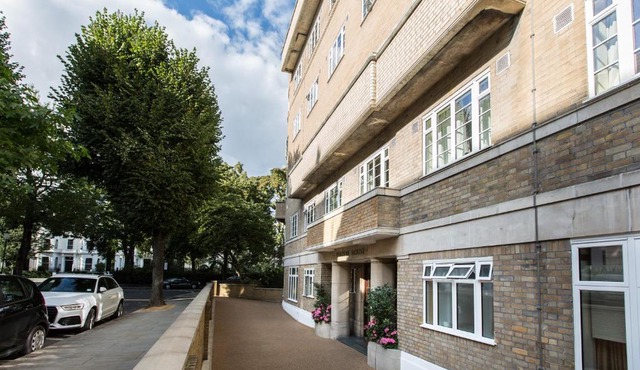 Vincent House London Residence