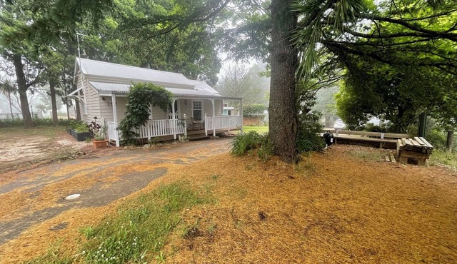 Wentworth Falls Miners Cottage. Close to lake, cafes, Katoomba and Leura.