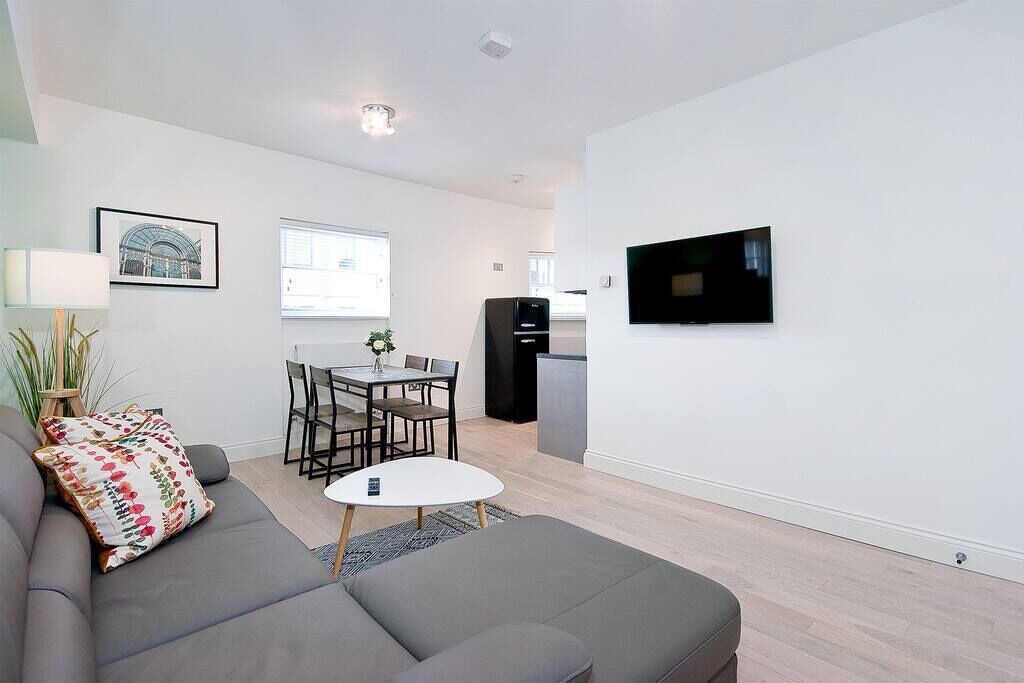 Covent Garden Apartment | DIH Amazing Covent Garden sleeps 4