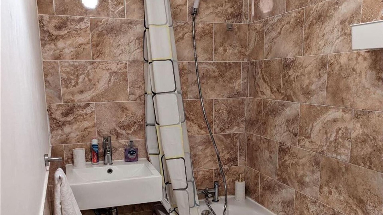 Photo of Bathroom in Leyton