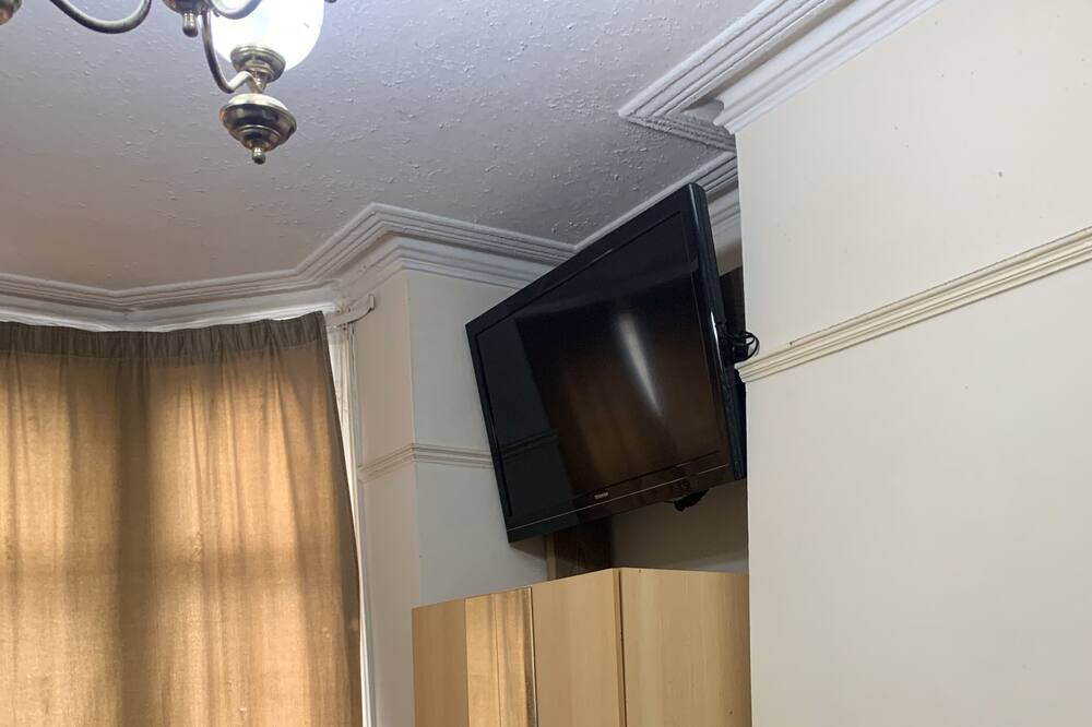 Photo of Bedroom in Tottenham Hale