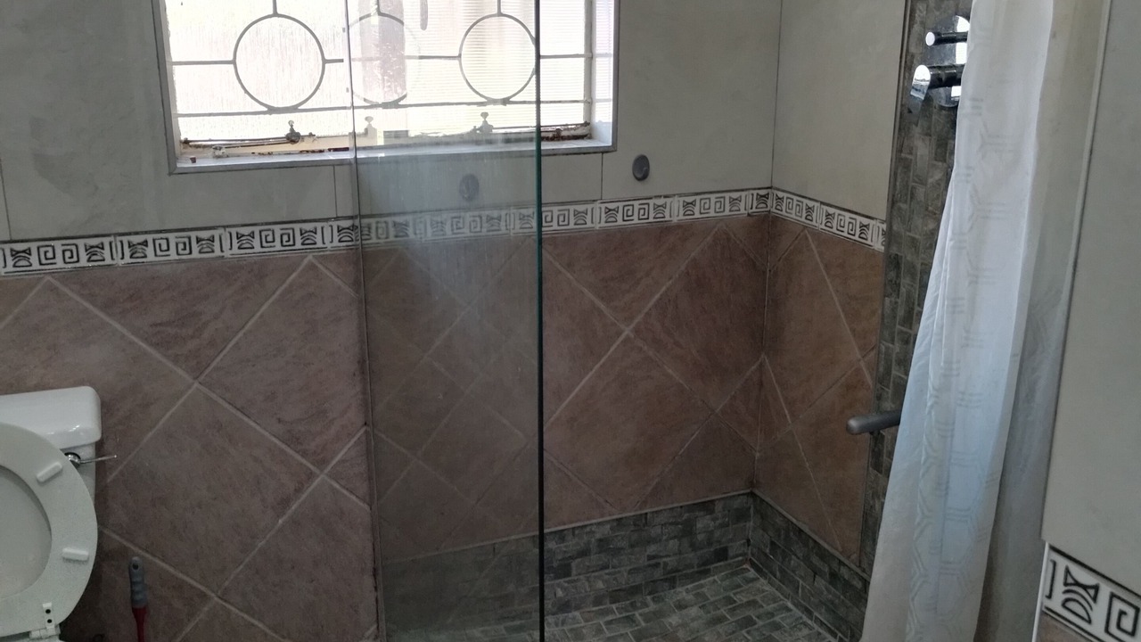 Photo of Bathroom in Scottsville