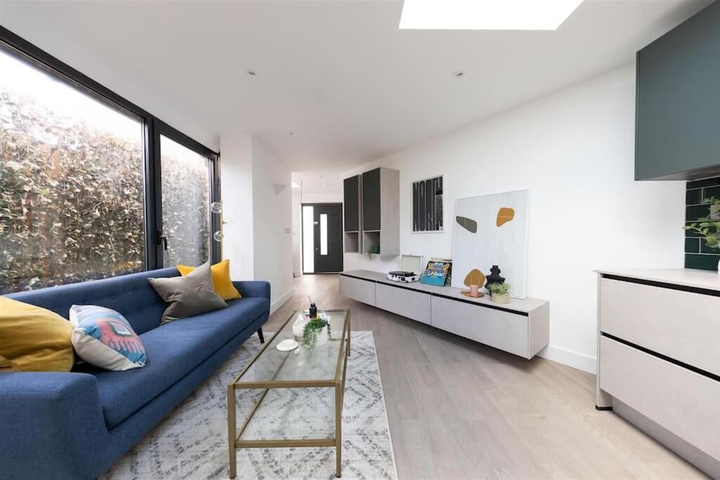 Photo of Livingroom in Leytonstone