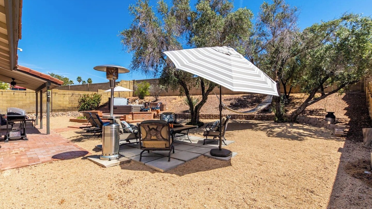 Photo of Outdoor in Paradise Valley Village
