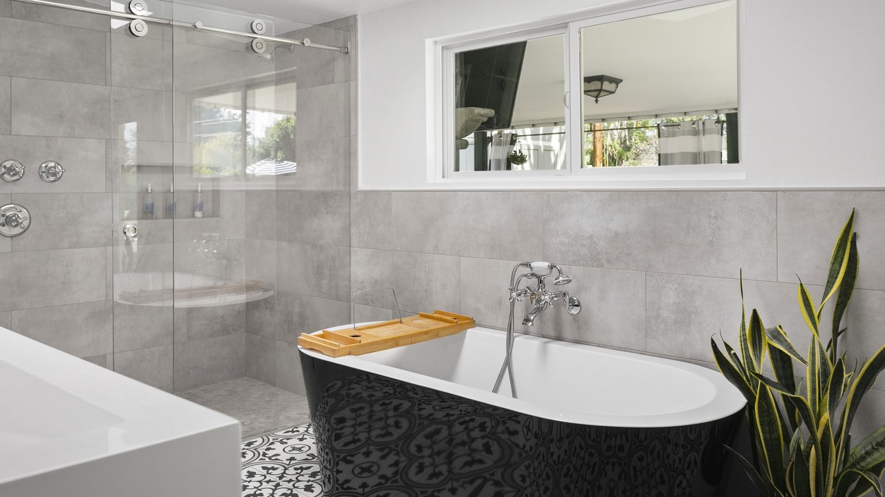 Photo of Bathroom in Alhambra