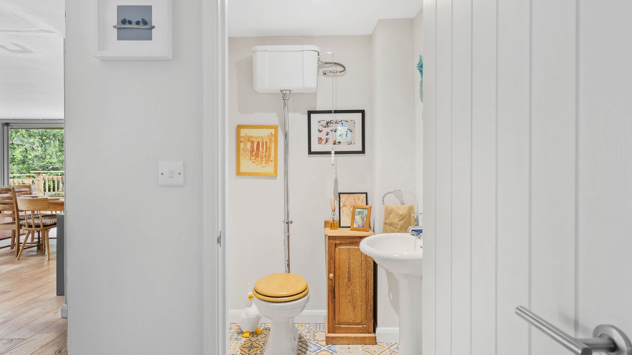 Photo of Bathroom in Dittisham