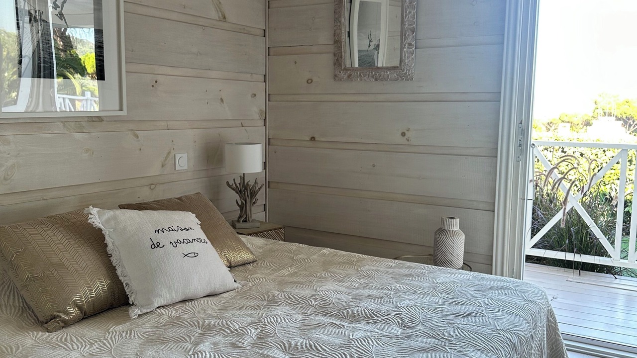 Photo of Bedroom in Gassin