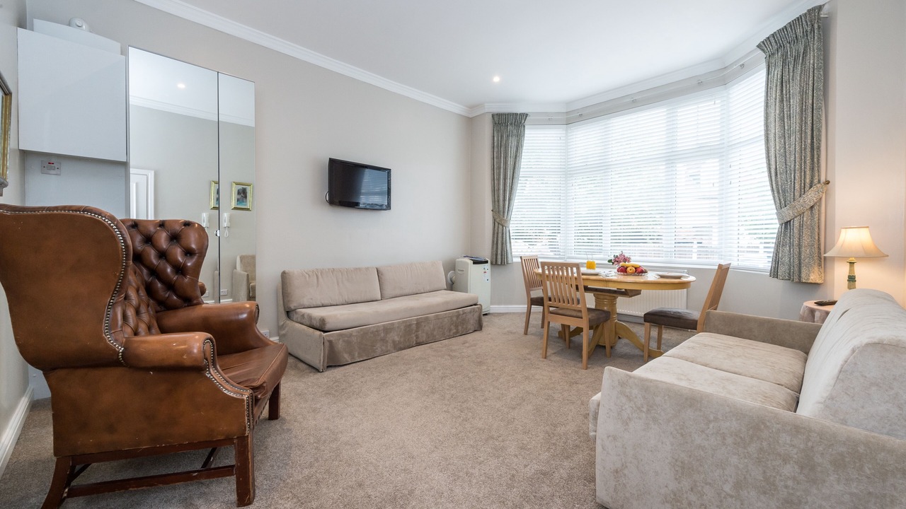 Photo of Livingroom in Brondesbury Park