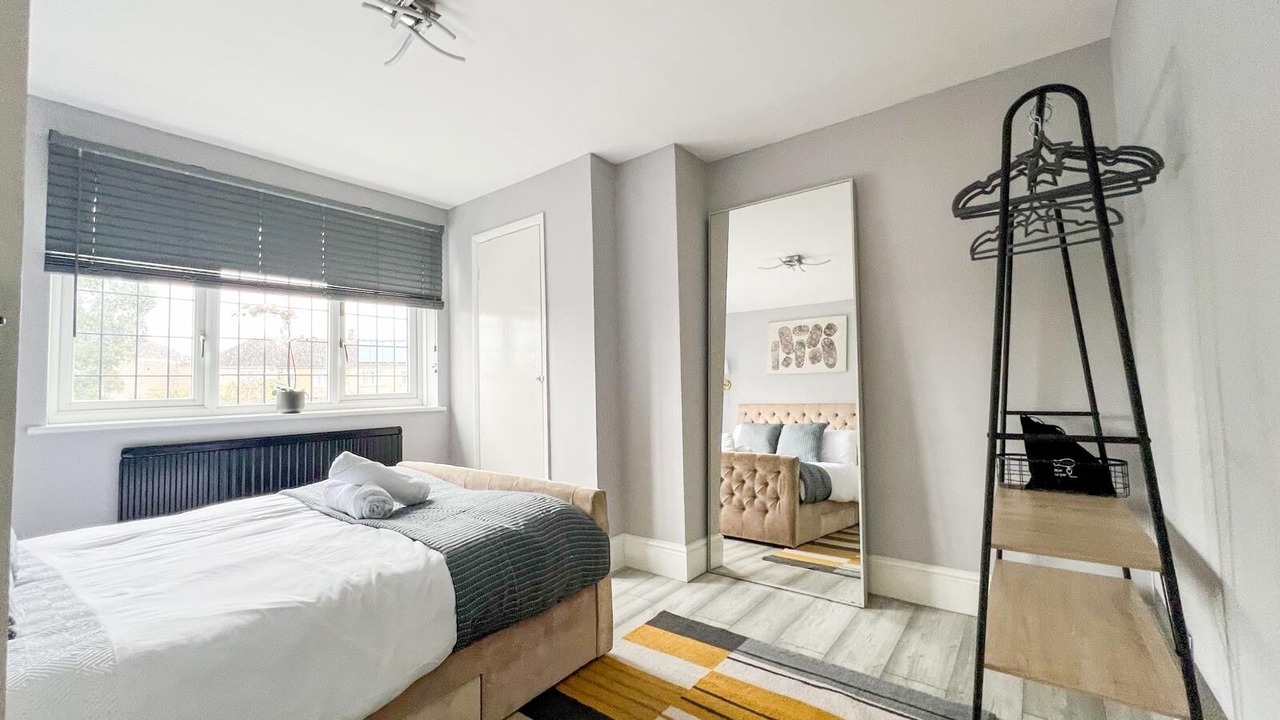 Photo of Bedroom in Havering