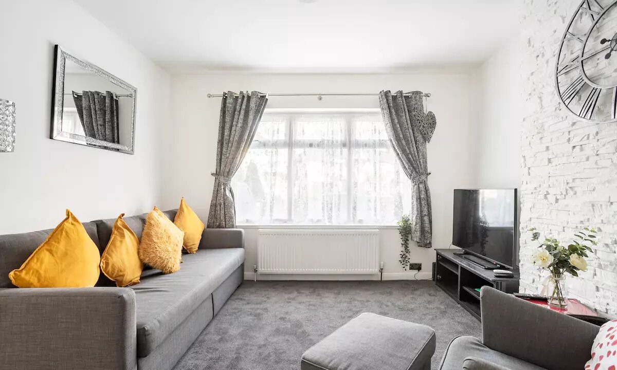 Photo of Livingroom in Cranbrook
