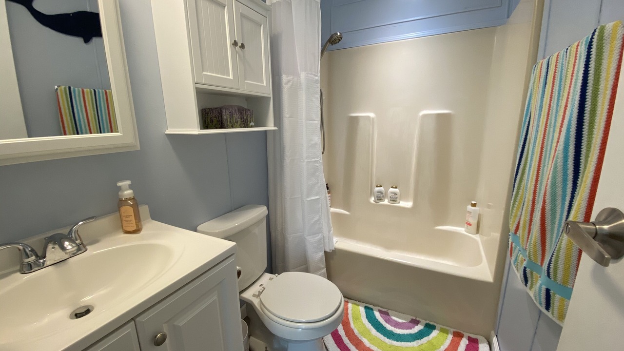 Photo of Bathroom in Cross Key Waterways