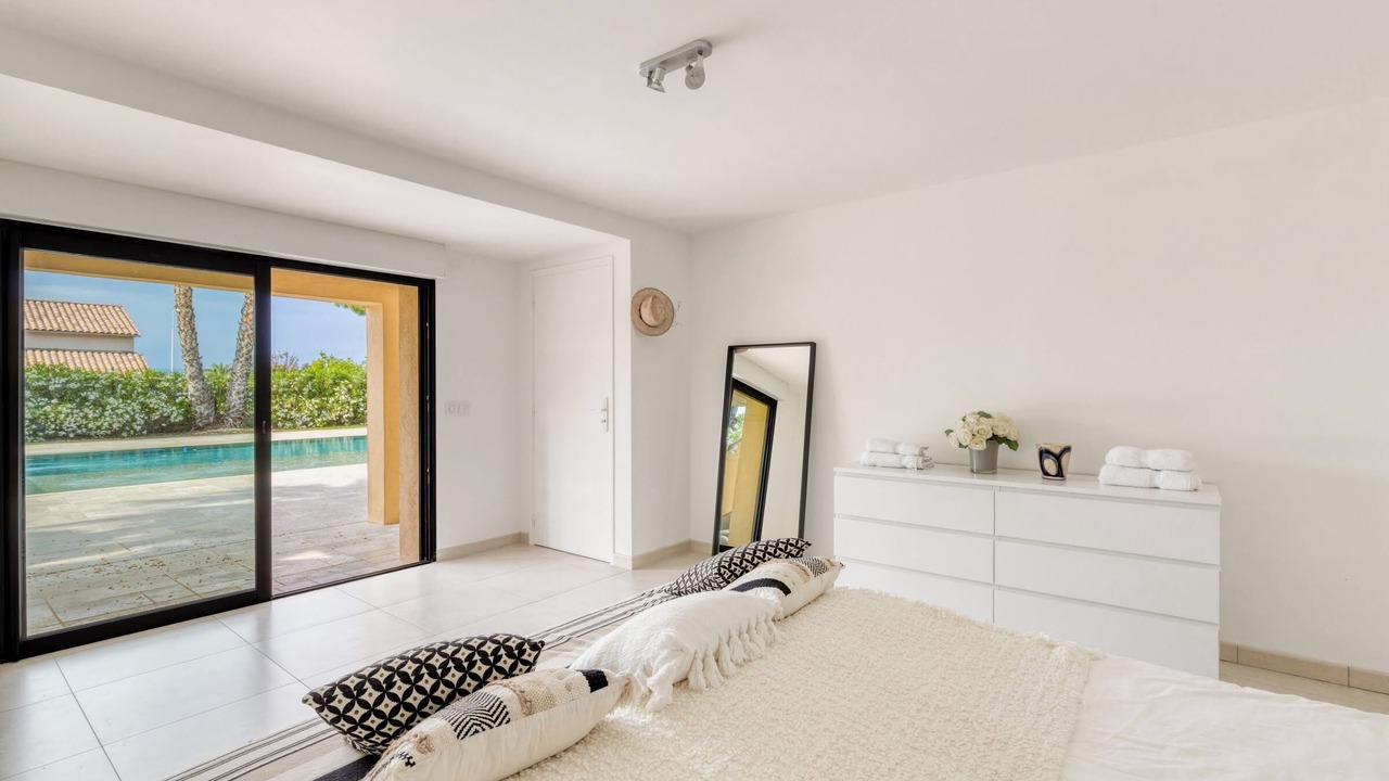 Photo of Bedroom in Gassin