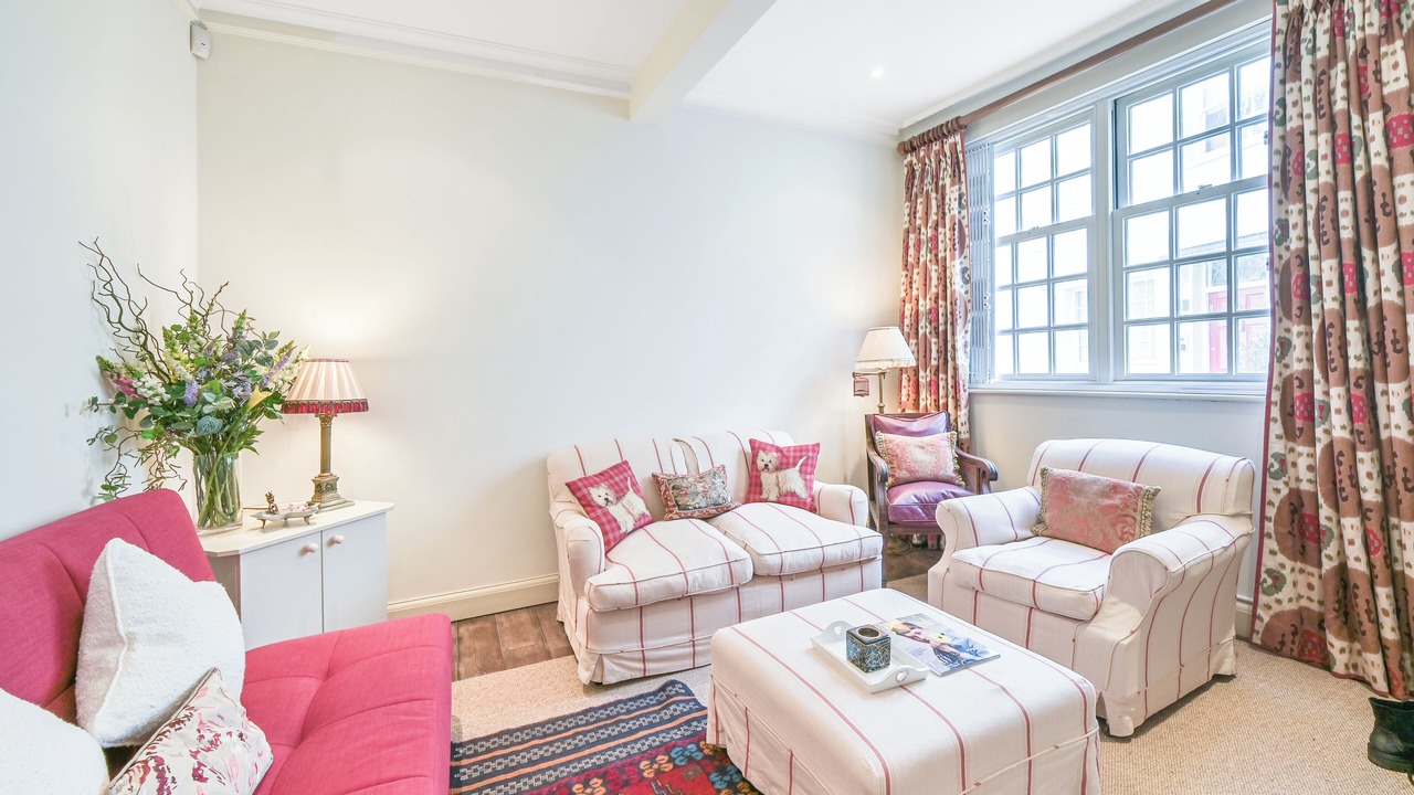 Photo of Livingroom in Knightsbridge