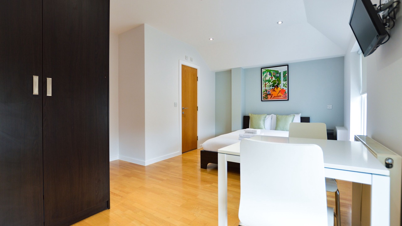 Photo of Livingroom in Lancaster Gate