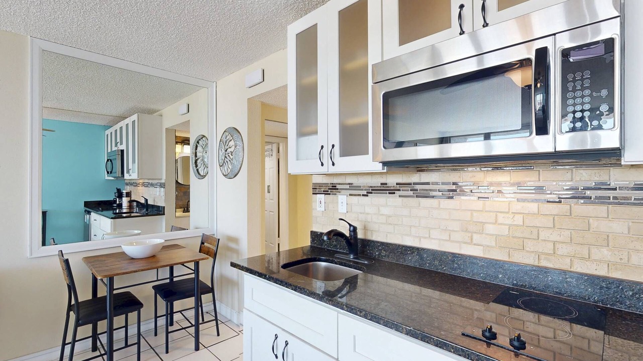 Photo of Kitchen in Treasure Island
